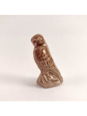 Wade Whimsy Red Rose Tea Figurine Miniature Endangered Animals Peregrine FALCON